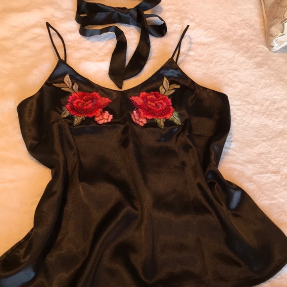 🌺HP🌺 Silky Black Rose Embroidered Camisole - Picture 7 of 7